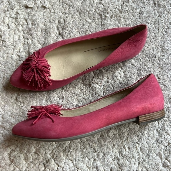 Ecco Fuchsia Tassel Loafers - Picture 10 of 10
